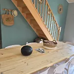 Maison De Gare, 8 Personnes, 20 Min Puy Du F