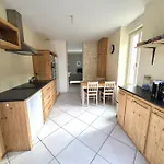 Maison De Gare, 8 Personnes, 20 Min Puy Du F Villa *