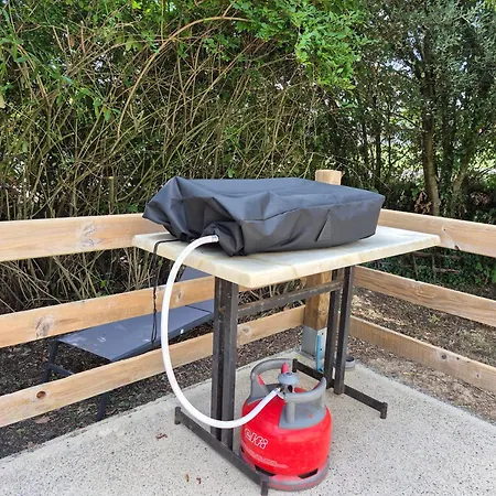 Villa Maison De Gare, 8 Personnes, 20 Min Puy Du F *