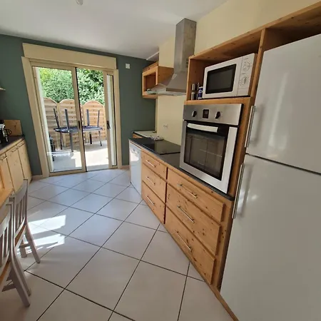 Maison De Gare, 8 Personnes, 20 Min Puy Du F Villa