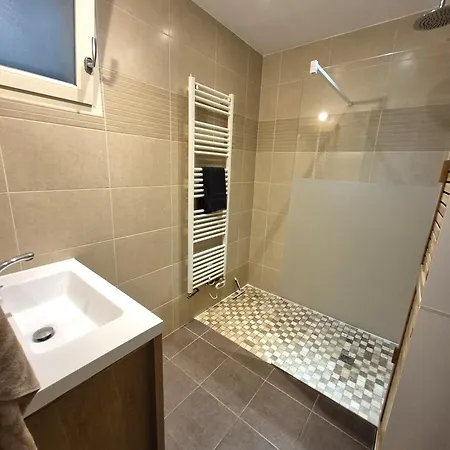 Villa Maison De Gare, 8 Personnes, 20 Min Puy Du F Mouchamps