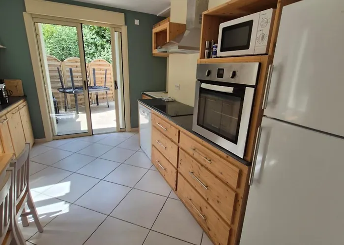 Maison De Gare, 8 Personnes, 20 Min Puy Du F Villa