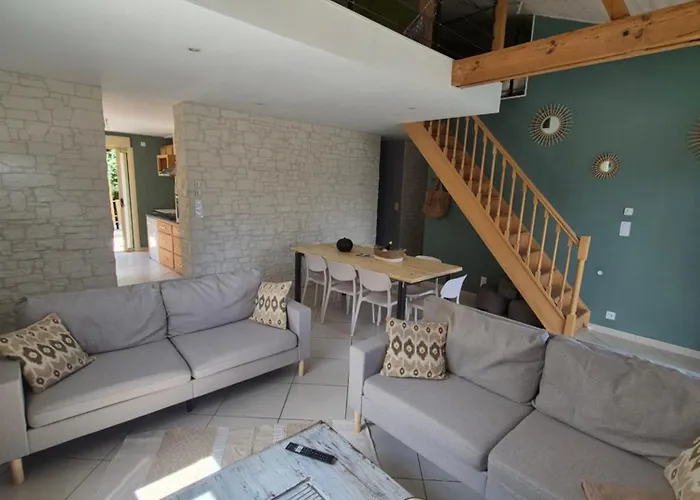 Villa Maison De Gare, 8 Personnes, 20 Min Puy Du F *